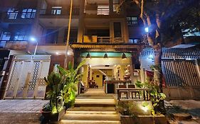 Sam'S House